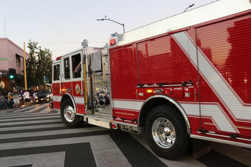 Bronx, NY - One Hurt in Apartment Fire on Andrews Ave