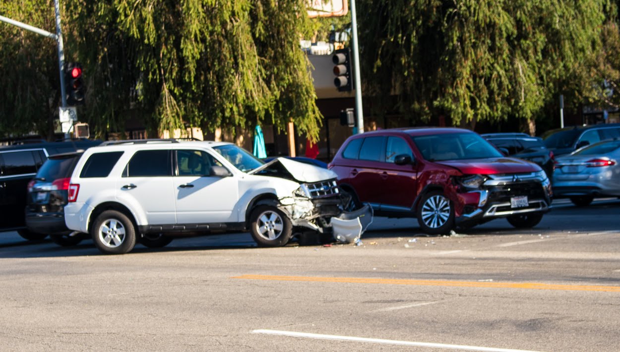 Major Collision With Injuries at W 27th St & 7th Ave